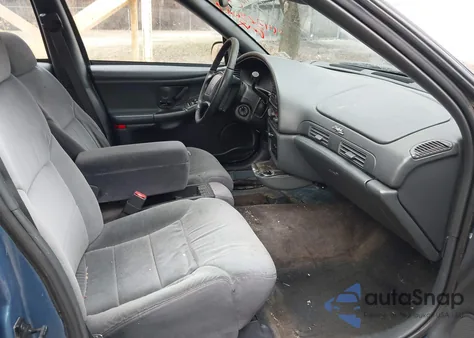 1998 Buick Skylark Custom z USA, uszkodzony, nr VIN 1G4NJ52M7WC401547